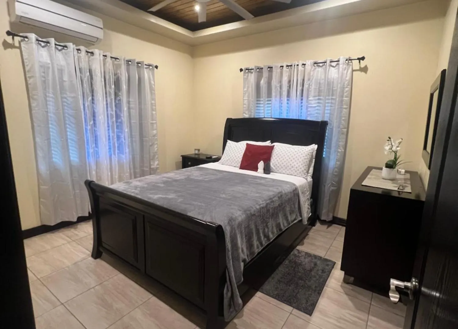 Kingston Oasis One Bedroom Appartement